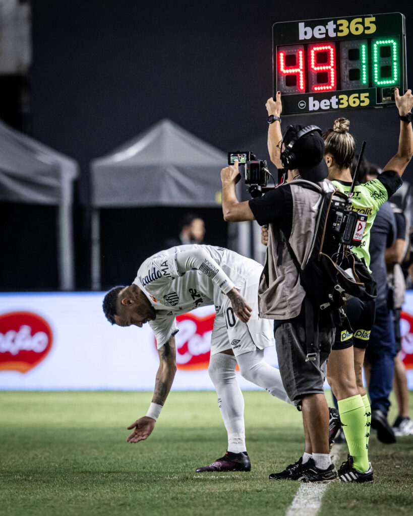 neymar first match for santos